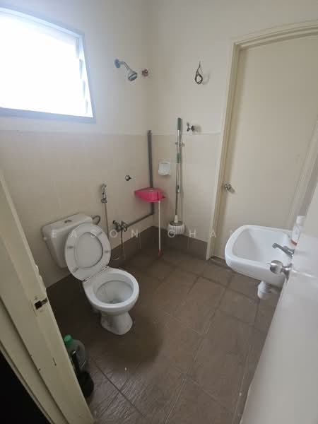 Townhouse for Sale in Puchong (Selangor) - Eason Chang - Bathroom - PropertyGuru.com.my