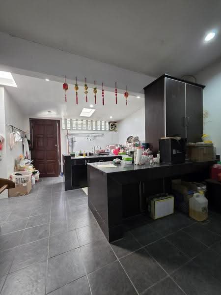 1-storey Terraced House for Sale in Sri Petaling (Kuala Lumpur) - Wing Lam - Kitchen - PropertyGuru.com.my