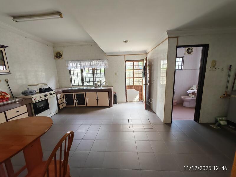 2-storey Terraced House for Sale in Kajang (Selangor) - Katty Soon - Kitchen - PropertyGuru.com.my