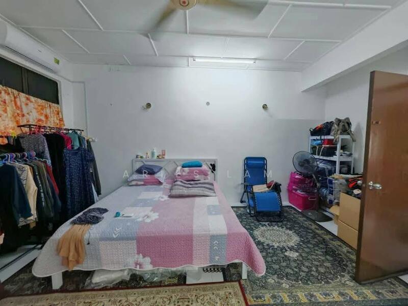 2-storey Terraced House for Sale in Bandar Baru Permas Jaya (Permas Jaya) - Aries Lam - Bedroom - PropertyGuru.com.my