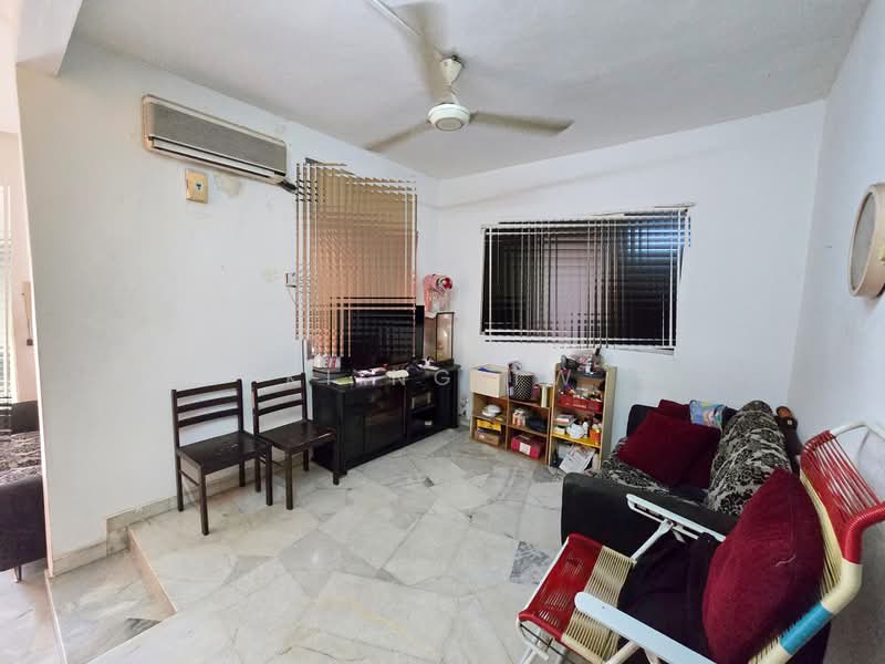 Rumah Teres 2-Tingkat untuk Dijual di Bandar Menjalara 62 (Kepong) - Kiing TW - Living Room - PropertyGuru.com.my