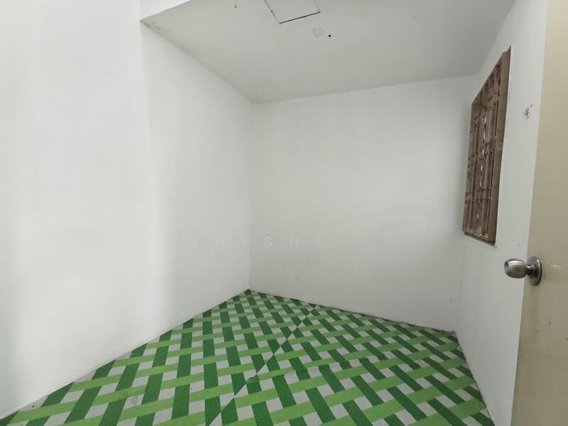 For Sale - Taman Nusa Perintis 2