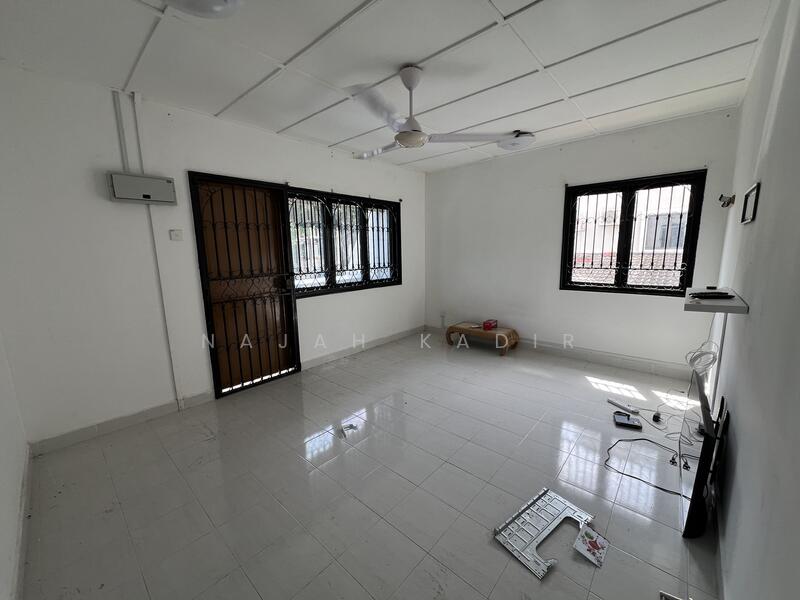 2-storey Terraced House for Sale in Ampang Jaya (Ampang) - Najah Kadir - Living Room - PropertyGuru.com.my