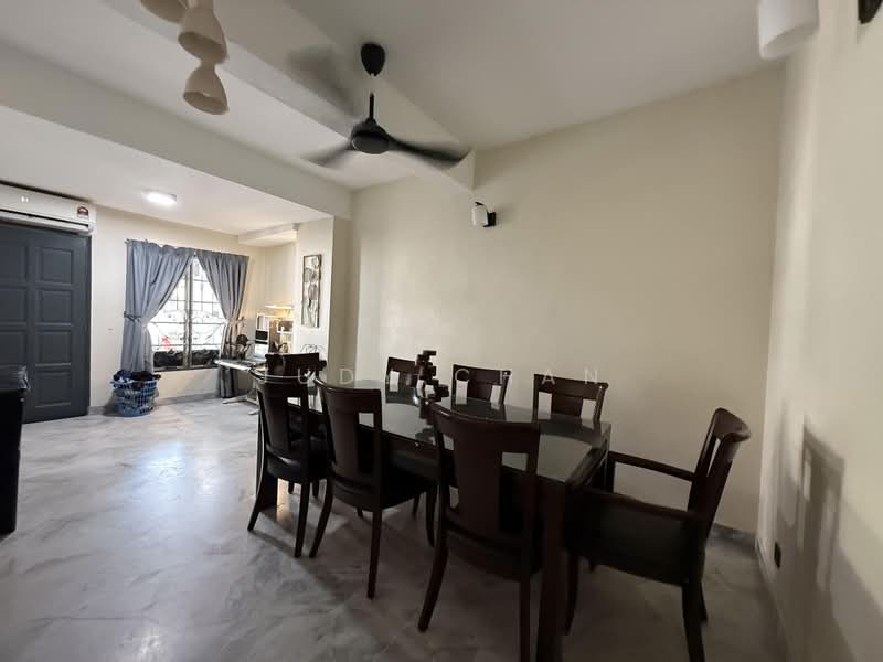2-storey Terraced House for Rent in Taipan Business Centre (Subang Jaya) - Judy Chan - Dining Room - PropertyGuru.com.my