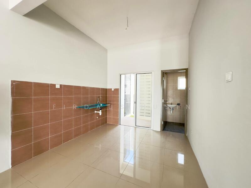 Terraced House for Sale in Kampung Selangor Dredging (Dengkil) - Firdaus Husin - Kitchen - PropertyGuru.com.my