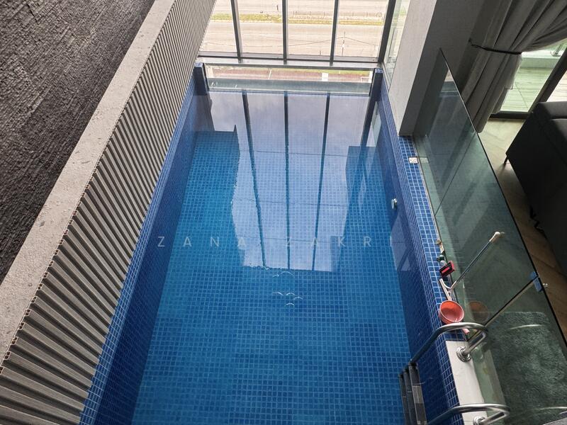 private pool