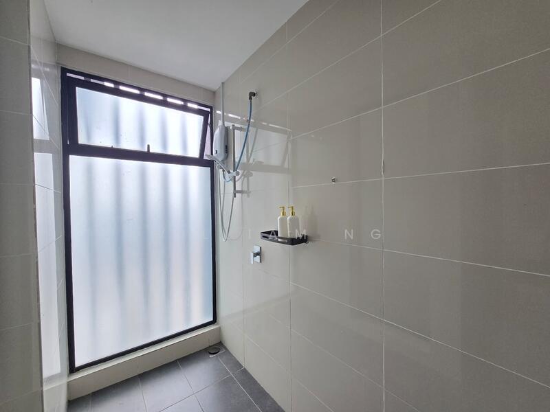 Service Residence for Rent at Southkey Mosaic - William NG - Bathroom - PropertyGuru.com.my