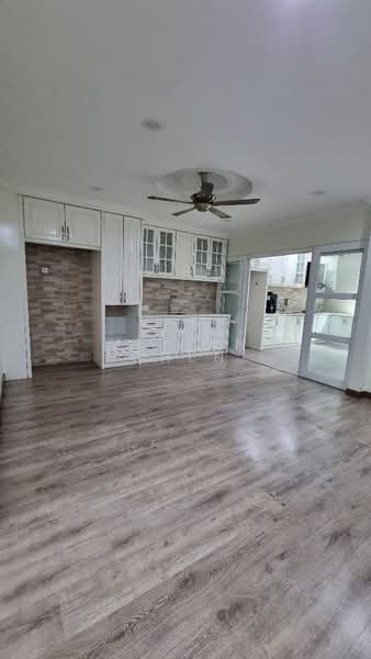 Bungalow for Rent in Seksyen 13 (Shah Alam) - Vivian Chen - Dry Kitchen - PropertyGuru.com.my