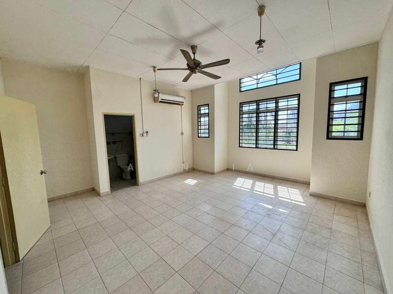 Rumah Teres untuk Dijual di Taman Desa Tebrau (Tebrau) - Alan Tia - PropertyGuru.com.my
