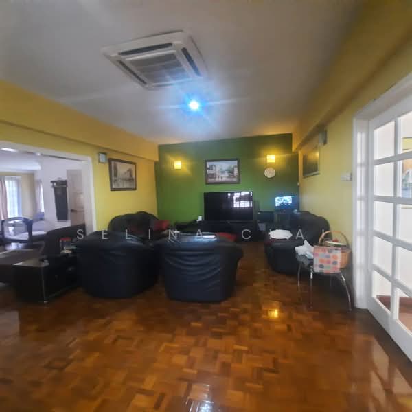 Rumah Banglo untuk Dijual di Taman Bukit Pantai (Bangsar) - Selina Chai - Living Room - PropertyGuru.com.my