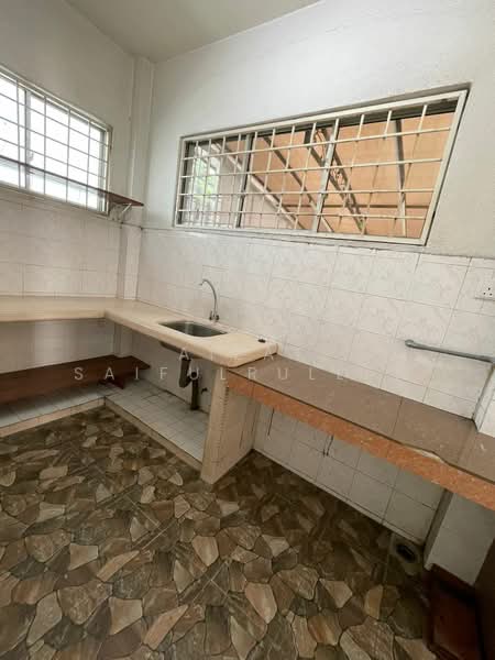 2-storey Terraced House for Sale in Usj 14 (Subang Jaya) - Aizat Saifulrullah - Kitchen - PropertyGuru.com.my