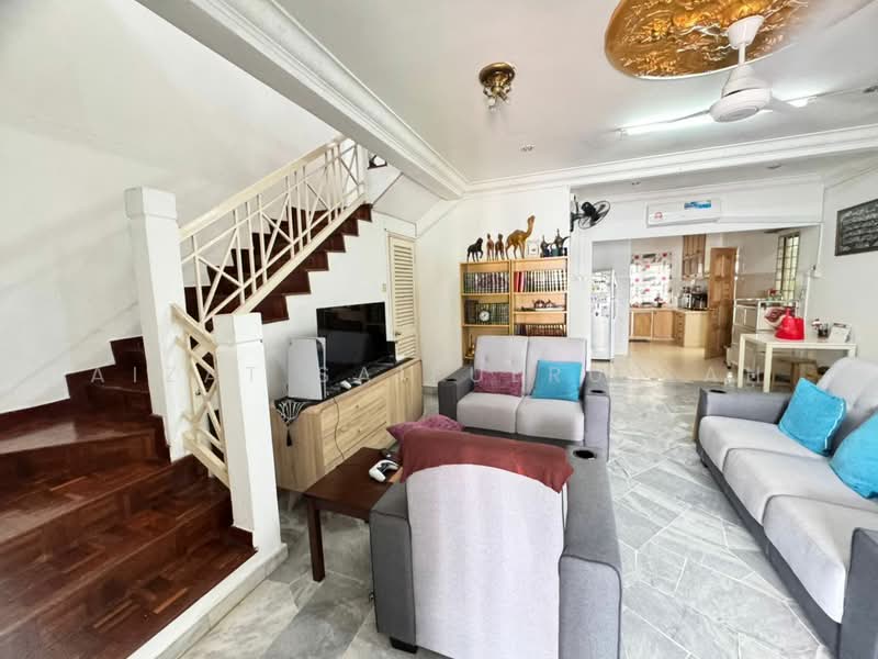 2-storey Terraced House for Sale in Usj 14 (Subang Jaya) - Aizat Saifulrullah - Living Room - PropertyGuru.com.my