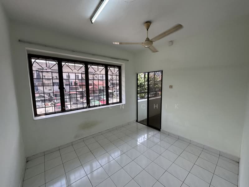 Apartment for Rent at Taman Lembah Maju 600 Apartment - Jayden Chik - PropertyGuru.com.my