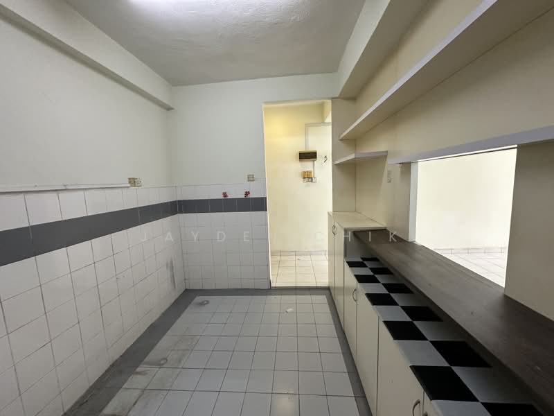 Apartment for Rent at Taman Lembah Maju 600 Apartment - Jayden Chik - Kitchen - PropertyGuru.com.my