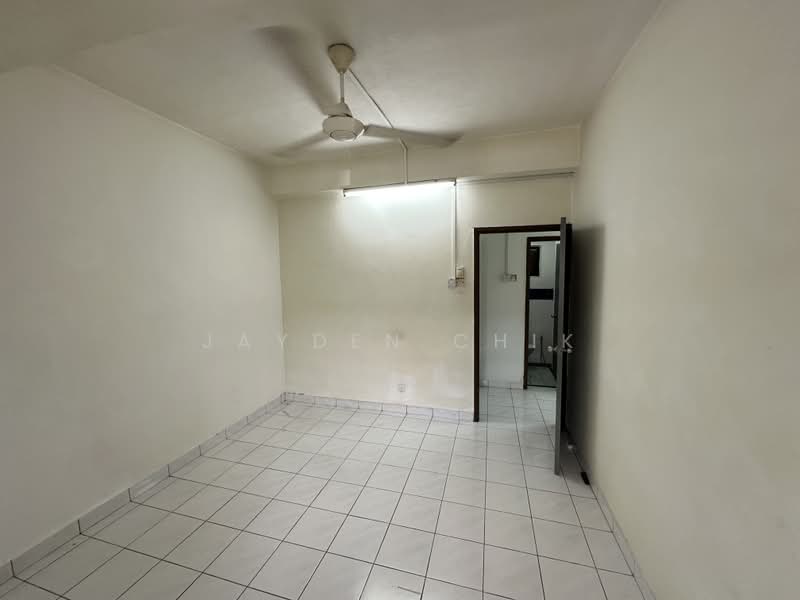 Apartment for Rent at Taman Lembah Maju 600 Apartment - Jayden Chik - Interior - PropertyGuru.com.my