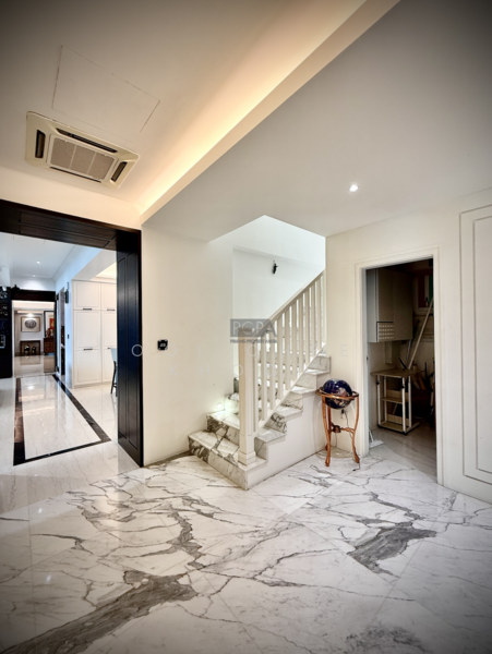 Downstairs / Utility (Left Wing)