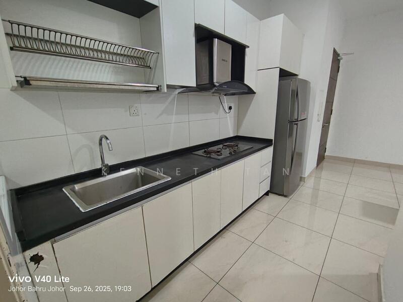 For Rent - Pinnacle Tower