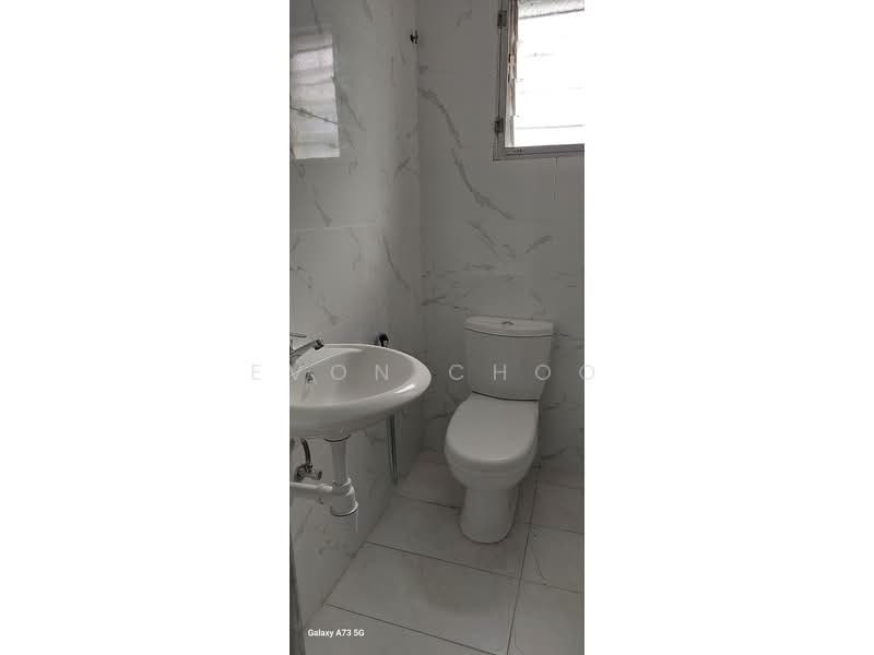 Shop / Office for Rent in Kuchai Lama (Kuala Lumpur) - Evon Choo - Bathroom - PropertyGuru.com.my