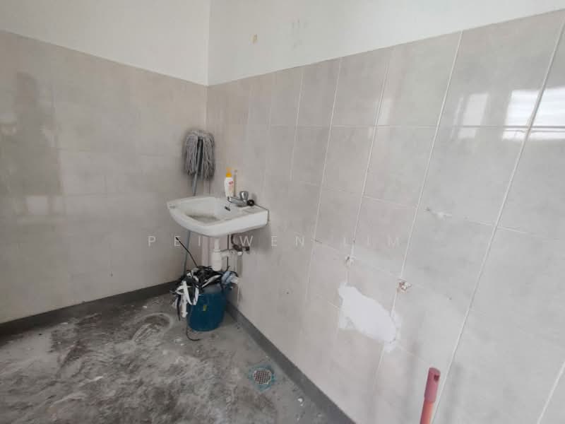 Shop / Office for Rent in Bandar Botanic (Klang) - Pei Wen Lim - Bathroom - PropertyGuru.com.my