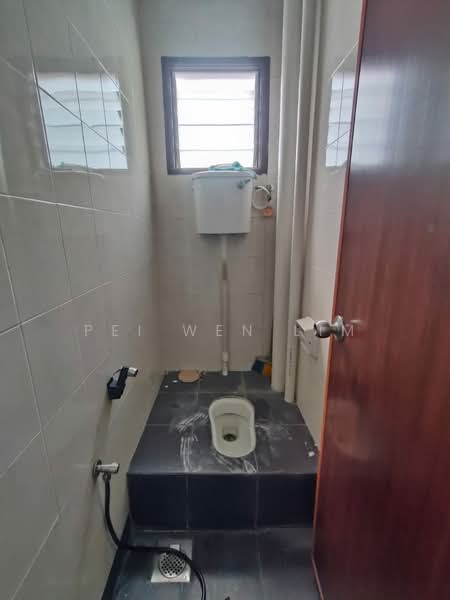 Shop / Office for Rent in Bandar Botanic (Klang) - Pei Wen Lim - Bathroom - PropertyGuru.com.my