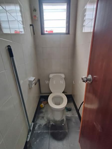 Shop / Office for Rent in Bandar Botanic (Klang) - Pei Wen Lim - Bathroom - PropertyGuru.com.my