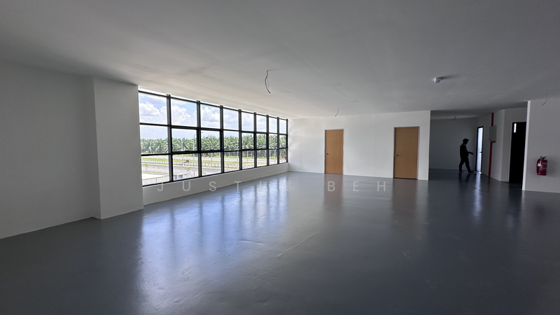 Frist Floor (Front View)