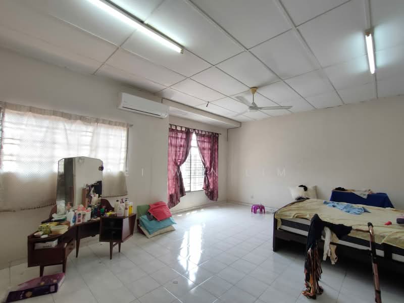2-storey Terraced House for Sale in Bandar Bukit Tinggi 2 (Klang) - Alexis Lim - Bedroom - PropertyGuru.com.my