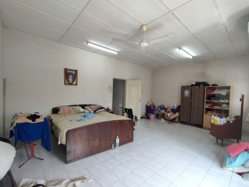 2-storey Terraced House for Sale in Bandar Bukit Tinggi 2 (Klang) - Alexis Lim - Bedroom - PropertyGuru.com.my
