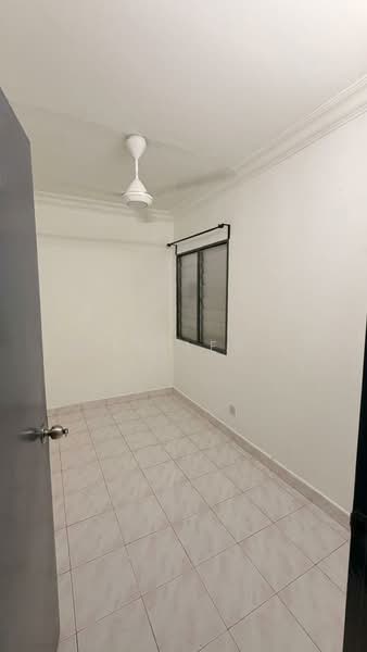 Pangsapuri untuk Disewa di Apartment Idaman - SY Lee - Interior - PropertyGuru.com.my