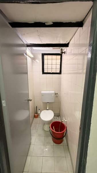Pangsapuri untuk Disewa di Apartment Idaman - SY Lee - Bathroom - PropertyGuru.com.my