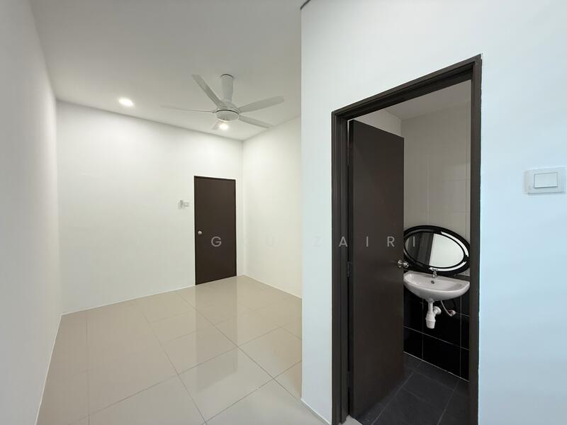 2-storey Terraced House for Sale in Taman Saujana KLIA (Sepang) - Tengku Zairi - Interior - PropertyGuru.com.my