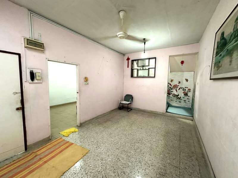 2-storey Terraced House for Sale in Taman Abad (Johor Bahru) - CS Tan - Living Room - PropertyGuru.com.my