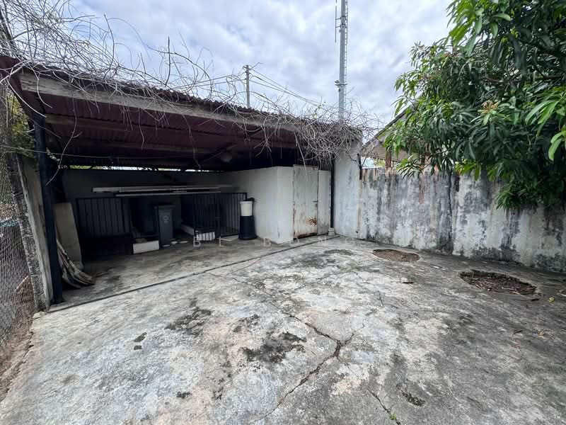 Bungalow for Sale in Klebang (Melaka) - BL Bong - Exterior - PropertyGuru.com.my