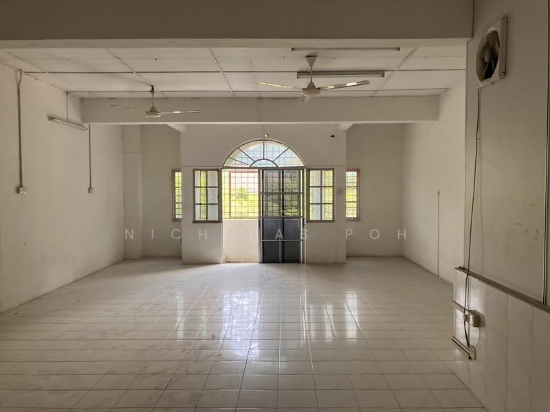 Shop for Rent in Ipoh (Perak) - Nicholas Poh - Interior - PropertyGuru.com.my