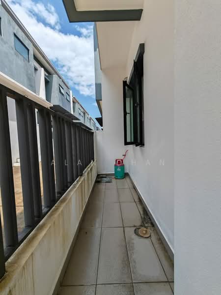 2-storey Terraced House for Rent in 16 Sierra (Puchong) - Alan Chan - Balcony - PropertyGuru.com.my