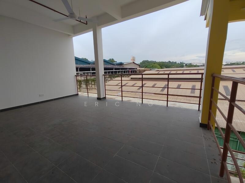 Detached Factory for Rent in Kawasan Perindustrian Balakong (Balakong) - Eric Ng - Balcony - PropertyGuru.com.my