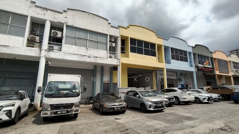 Terrace Factory for Rent in Taman Perindustrian Bukit Serdang (Seri Kembangan) - Kenny Koh - Exterior - PropertyGuru.com.my