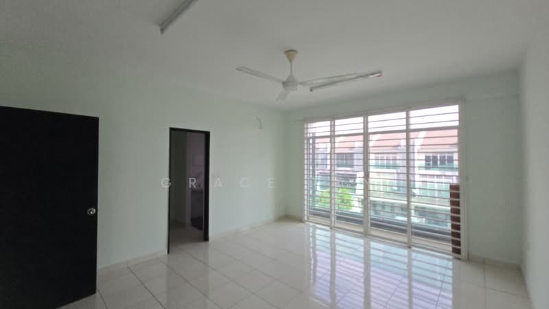Bangi Avenue 3 Storey @ Taman Bangi Avenue untuk Untuk Dijual - RM 585,000, Mac 2026 - Living Room - PropertyGuru.com.my