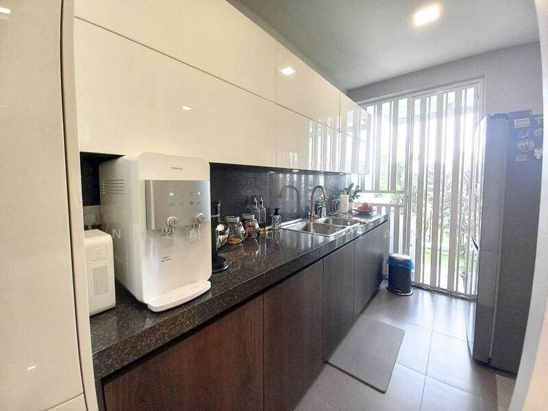 Rumah Teres 3 Tingkat untuk Dijual di Tamansari (Rawang) - Nazatul Afzan - Kitchen - PropertyGuru.com.my