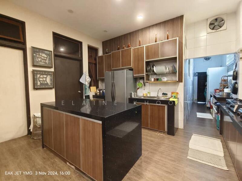 For Sale - Lakeside Residences Kota Kemuning Shah Alam