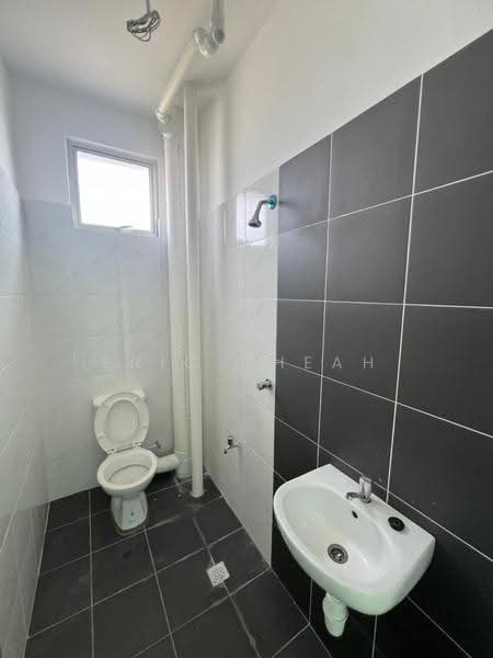 Pangsapuri untuk Dijual di The Rise Collection 2 - Eric Cheah - Bathroom - PropertyGuru.com.my