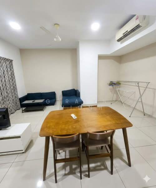 Kondominium untuk Dijual di Encorp Strand Residence - Geralyn Chionh - Living Room - PropertyGuru.com.my