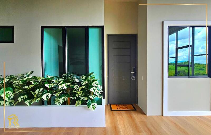 Townhouse for Sale in Moyan (Kuching) - Leslie Loi - Entrance - PropertyGuru.com.my