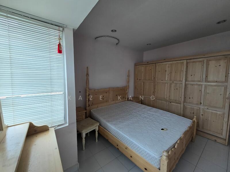 For Rent - University Place (Plaza Ivory)