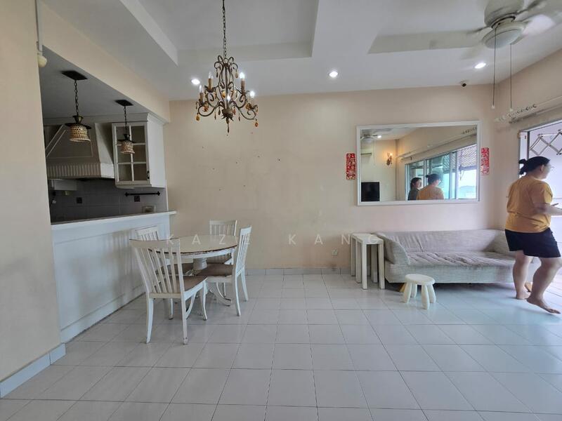 For Rent - University Place (Plaza Ivory)