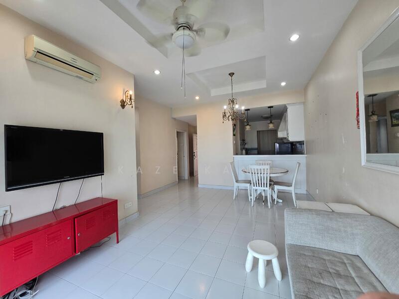 For Rent - University Place (Plaza Ivory)