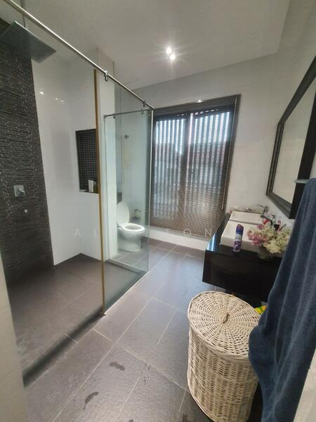 Semi-Detached House for Sale in Alam Impian (Shah Alam) - Alex Tong - Bathroom - PropertyGuru.com.my