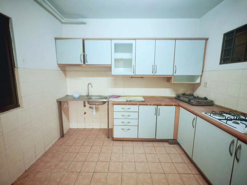 Condominium for Sale at Palm Spring @ Damansara - Allie Jamal - Kitchen - PropertyGuru.com.my