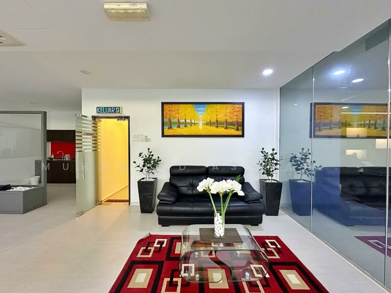 Kedai / Pejabat untuk Dijual di Taman Nirwana (Ampang) - Muhammad Ashraf . - Living Room - PropertyGuru.com.my