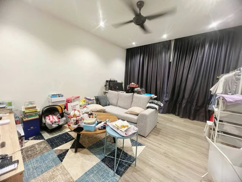 2.5-storey Terraced House for Sale in Desa Aman Puri (Kepong) - Kiing TW - Living Room - PropertyGuru.com.my
